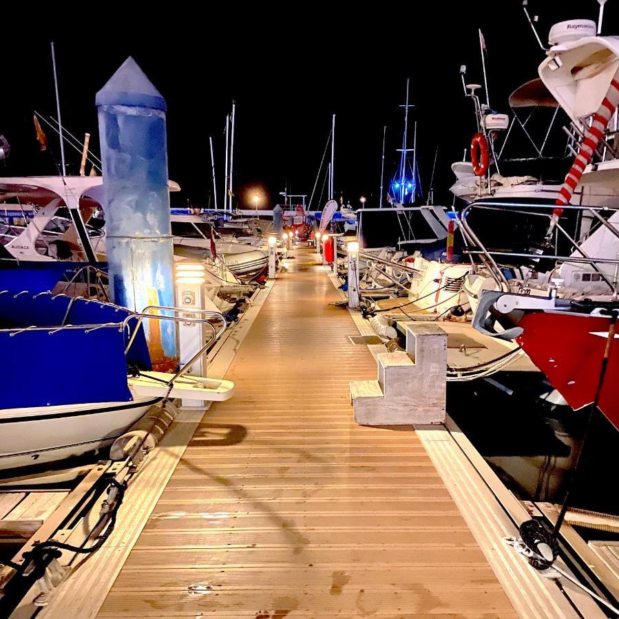 Barco Pita - Amarilla Marina Hotel San Miguel de Abona Luaran gambar